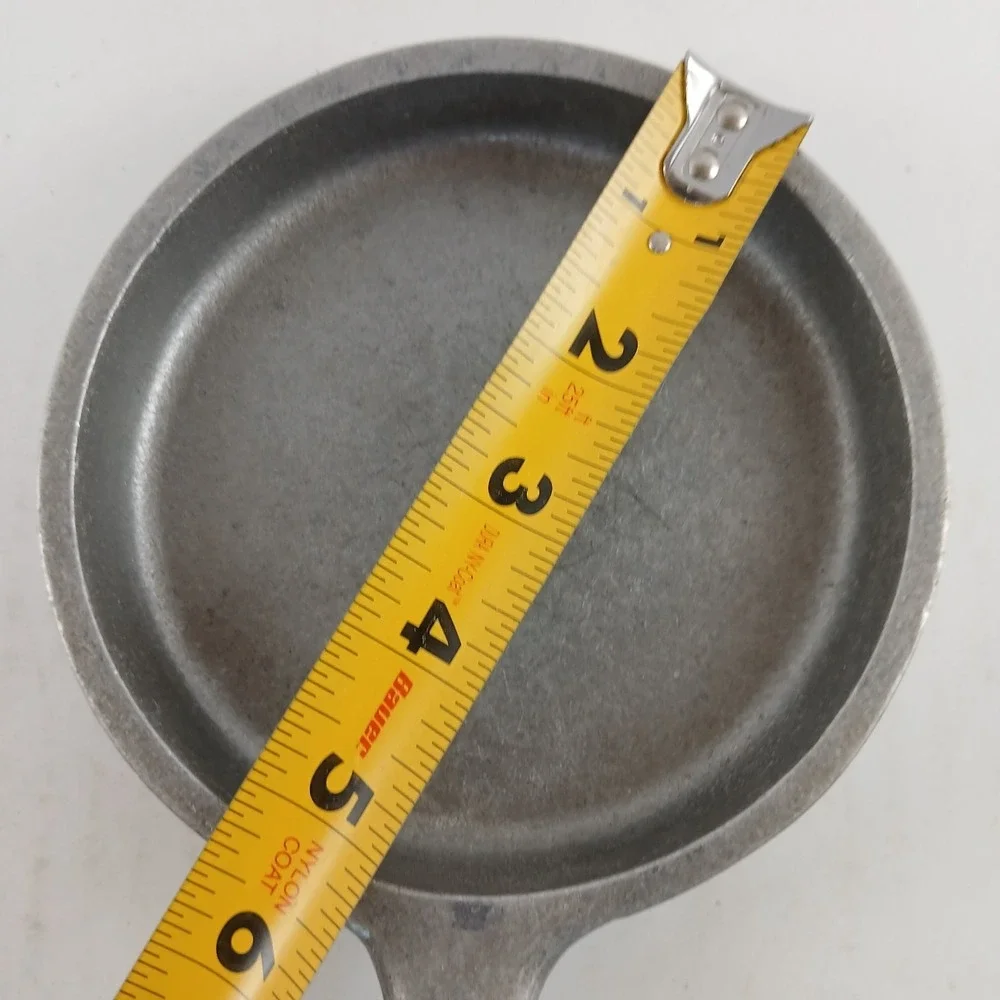 Vintage Heavy Cast ALUMINUM Skillet, 5